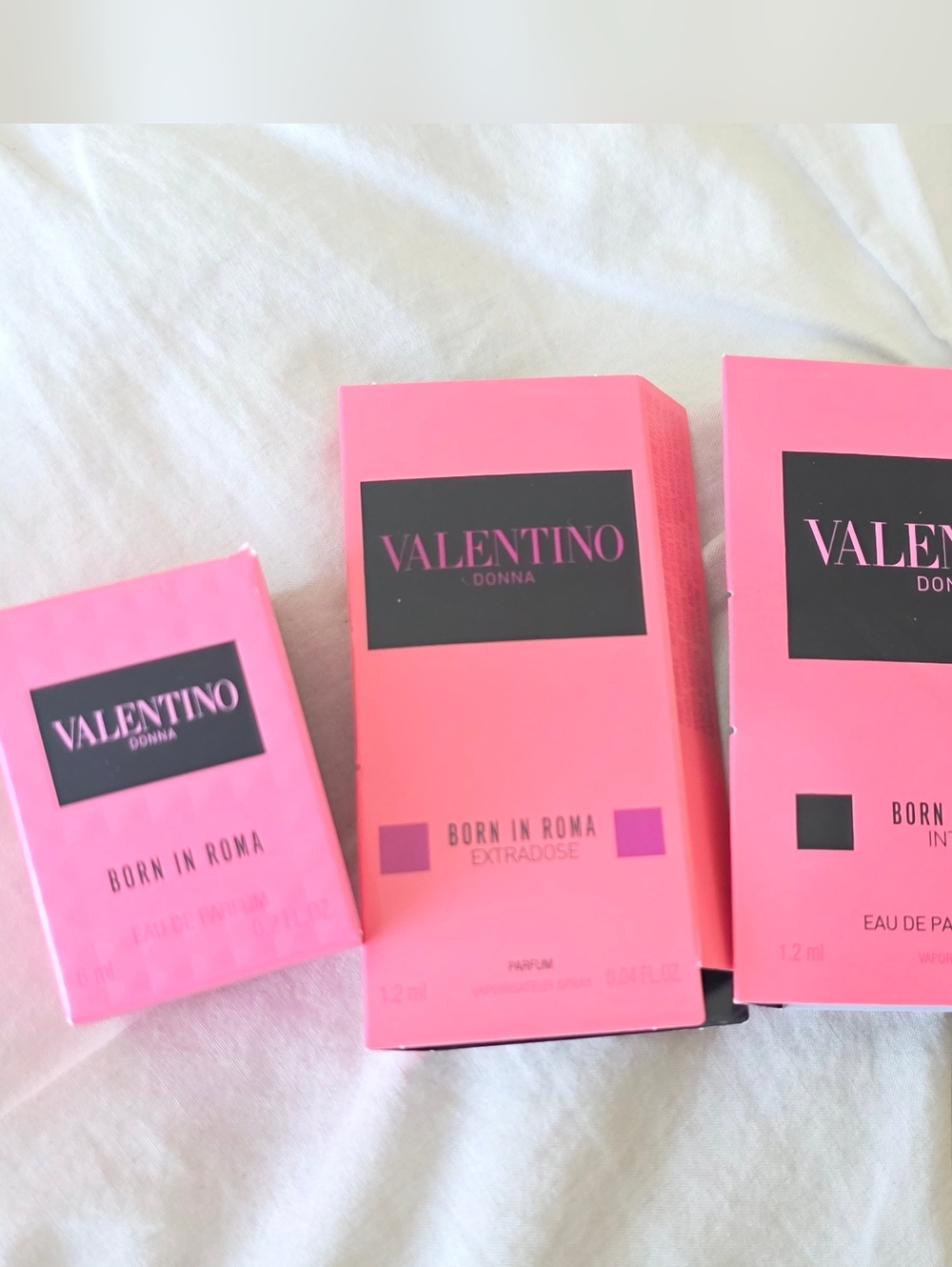 Valentino Donna Born in Roma Mini Perfume Set 6ml + Intense & Extradose Vials - Picture 2 of 3